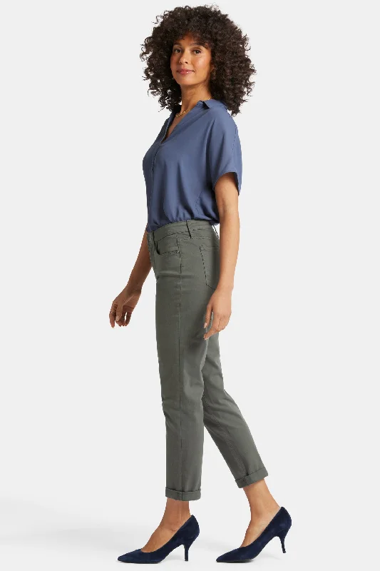 Margot Girlfriend Jeans - Vine Leaf