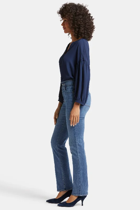 Marilyn Straight Jeans in Long Inseam - Clear Brook