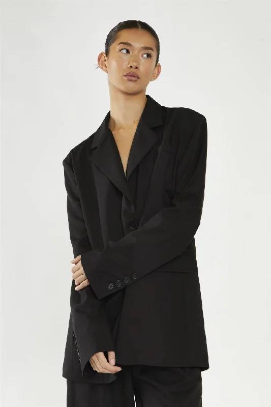 Black Single Breasted Oversized-Blazer