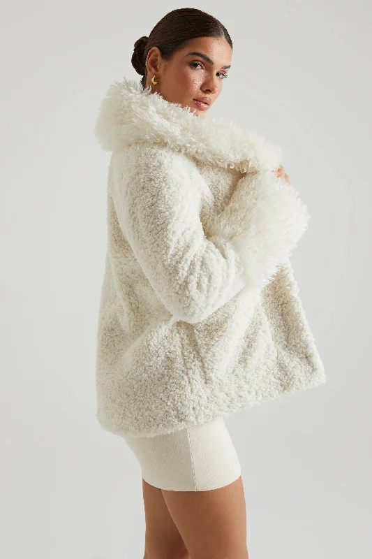 Shearling Coat with Large Front Pockets in Cream